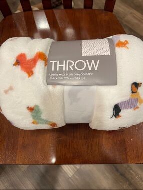 Cozy White Plush Throw with Colorful Dog Motif